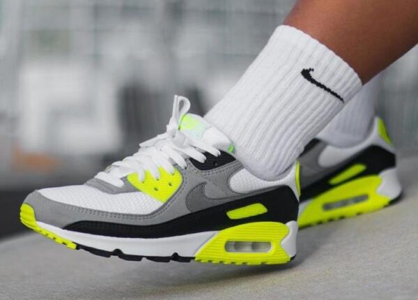 Giày Nike Air Max 90 GS 'Volt' CD6864-101 - Ảnh 2