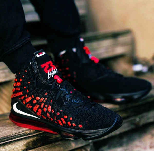 Giày Nike LeBron 17 'Infrared VI' BQ3177-006 - Ảnh 2