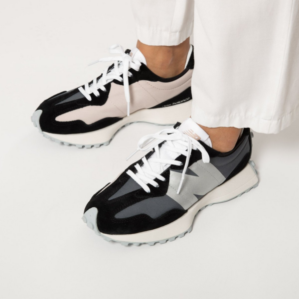 Giày New Balance Wmns 327 'Black White' WS327CPA - Ảnh 4