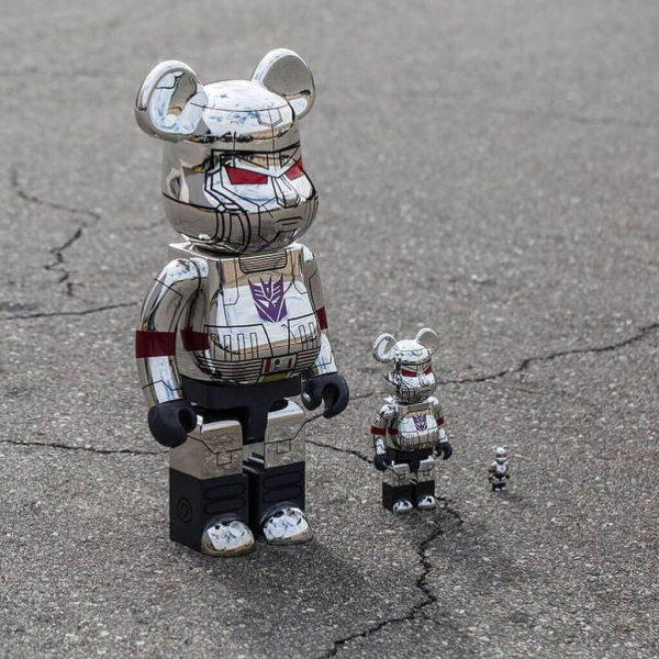 Mô Hình Bearbrick BAIT x Medicom Transformer Megatron Silver - Ảnh 2
