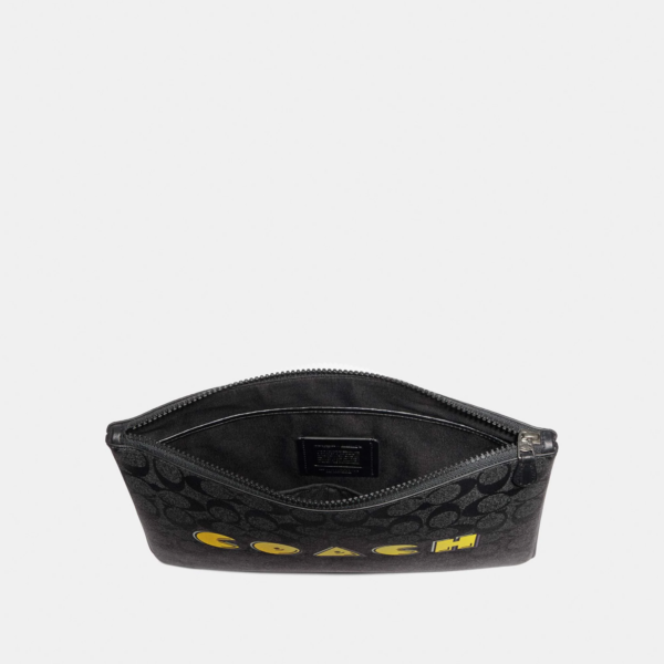 Ví Coach Large Pouch In Signature Canvas With Pac Man Coach Script - Ảnh 3
