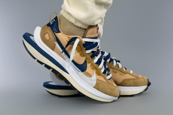 Giày Nike Sacai x VaporWaffle 'Sesame Blue Void' DD1875-200 - Ảnh 3