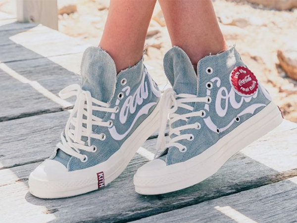 Giày Converse Kith x Coca-Cola x Chuck 70 Hi 'Friends & Family' 160285C - Ảnh 2