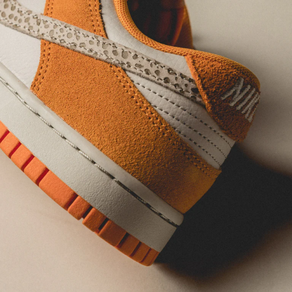 Giay Nike Dunk Low 'Safari Swoosh Kumquat' DR0156-800