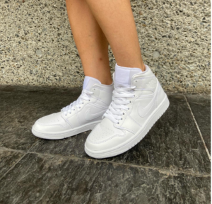 Giay Nike Air Jordan 1 Mid 'Triple White' DV0991-111