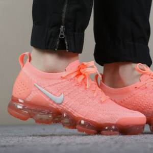 Alternative view of Giày Nike Wmns Air VaporMax 2 'Crimson Pulse' 942843-800