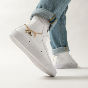 Giay Nike Wmns Blazer Mid '77 LX 'Lucky Charms White' DM0850-100