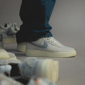 Giay Nike Air Force 1 '07 LV8 Photon Dust and Sail 'Grey' DO9801-100