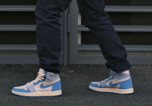 Giay Nike Air Jordan 1 High Zoom Air CMFT 2 'University Blue' DV1305-004