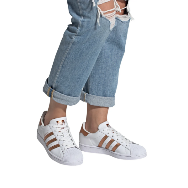 Giày Adidas Wmns Superstar 'White Copper Metallic' FX7484 - Ảnh 5