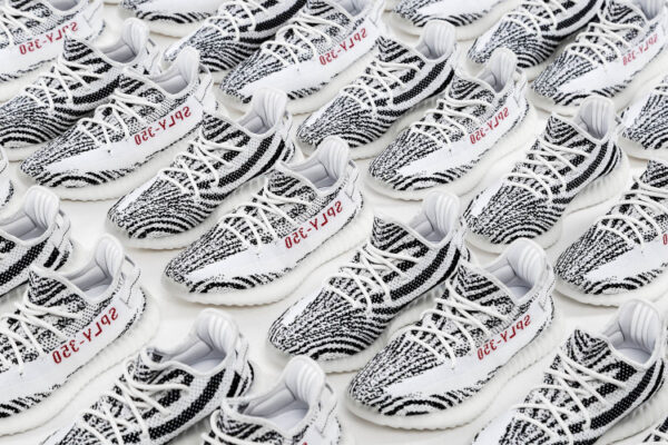 Giày Adidas Yeezy Boost 350 V2 Zebra CP9654 - Ảnh 7