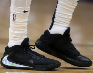 Alternative view of Giày Nike Zoom Freak 1 Black Multi Photo Blue BQ5422-004