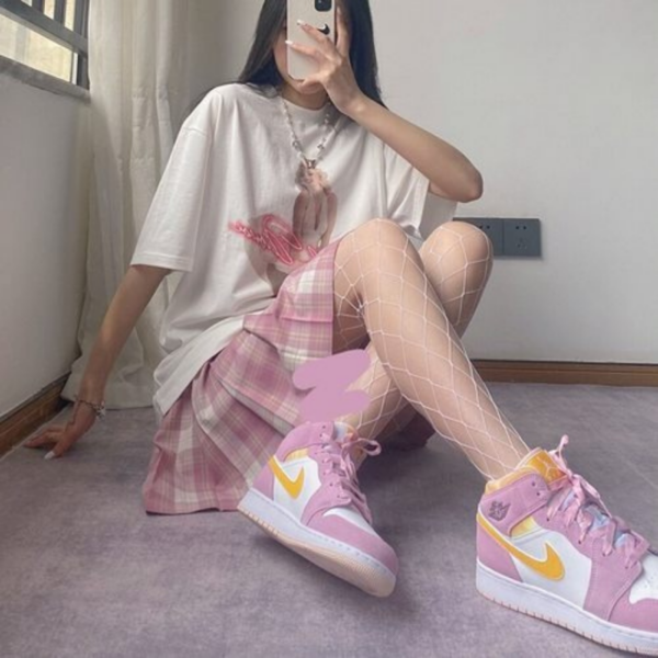 Giày Nike Air Jordan 1 Mid SE GS 'Arctic Pink' DC9517-600 - Ảnh 2