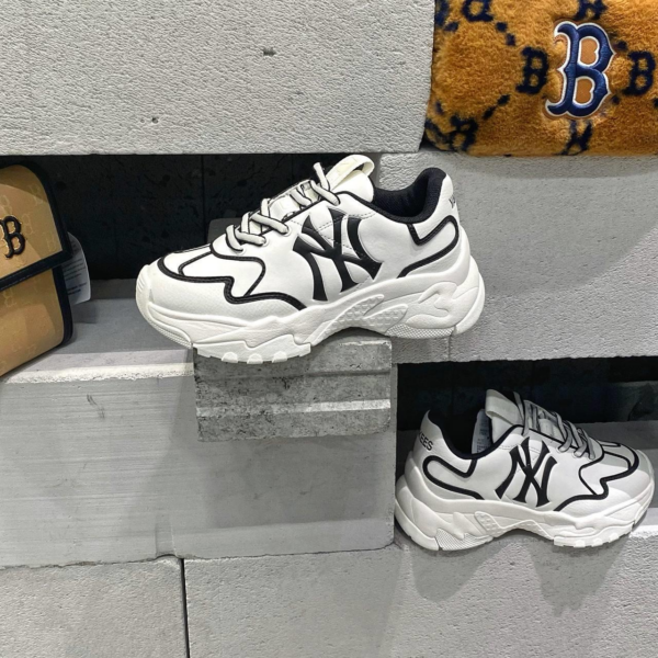 Giay MLB Big Ball Chunky NY 'White Black Line' 3ASHCLS2N-50BKS