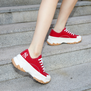 Alternative view of Giày MLB Chunky Low New York Yankees Red 32SHU2111-50R