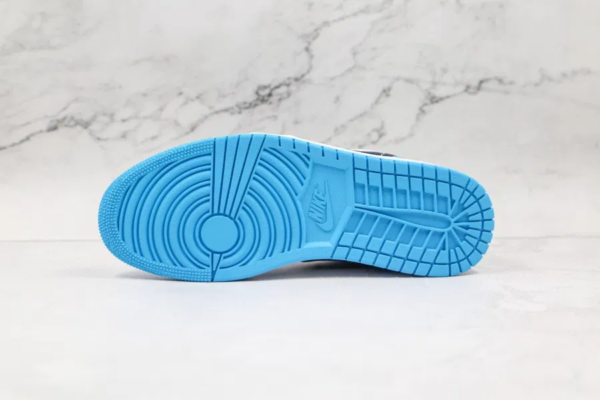 Giày Nike Air Jordan 1 Low GS 'UNC' 553560-144 - Ảnh 12