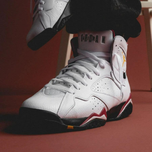 Giay Nike Air Jordan 7 Retro GS 'Cardinal' 2022 DQ6040-106