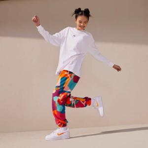 Giay Nike Air Force 1 '07 LX 'Leap High' FD4622-131