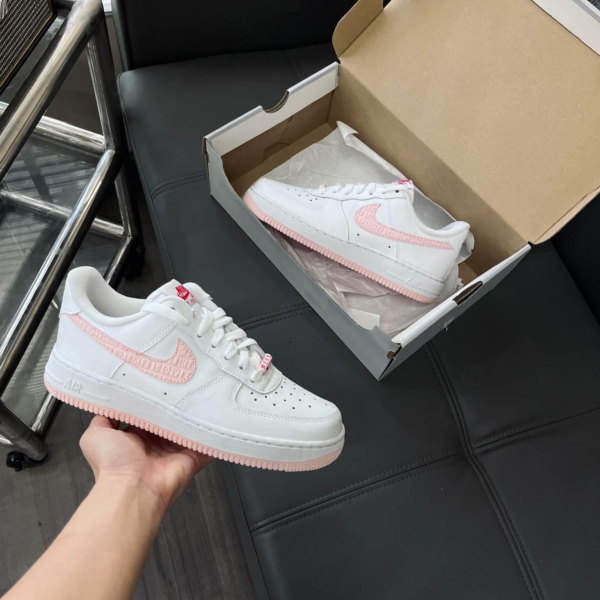 Giày Nike Air Force 1 Low VD 'Valentines Day 2022' DQ9320-100 - Ảnh 7