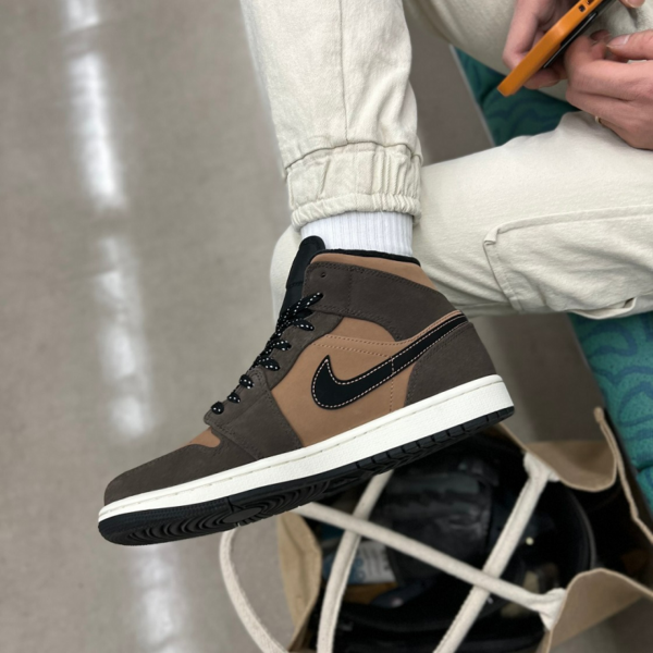 Giày Nike Air Jordan 1 Mid SE 'Earth Tone' DC7294-200 - Ảnh 3