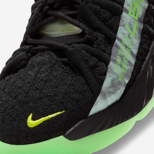 Giày Nike LeBron 18 GS 'Black Crimson Volt' CW2760-009 - Ảnh 3
