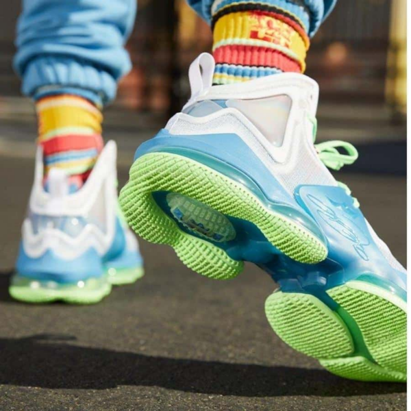 Giày Nike LeBron 19 'Blue Green White' DC9341-400 - Ảnh 3