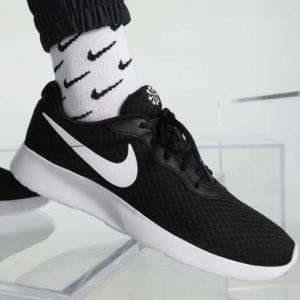 Giay Nike Tanjun 'Black' DJ6257-004