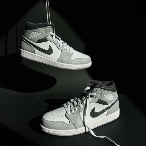 Giày Nike Air Jordan 1 Mid 'Light Smoke Grey' 554725-078 - Ảnh 4