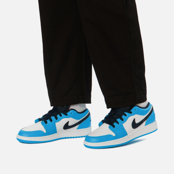 Giày Nike Air Jordan 1 Low GS 'UNC' 553560-144 - Ảnh 4
