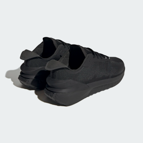 Giay Adidas Avryn 'Black Carbon' HP5982