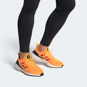 Alternative view of Giày Adidas UltraBoost Heat.Dry 'Orange' GX8038