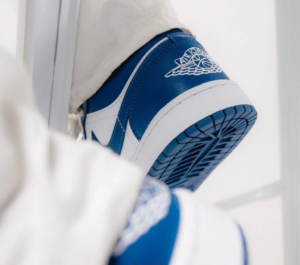 Giay Nike Air Jordan 1 Low 'White Dark Marina Blue' DC0774-114