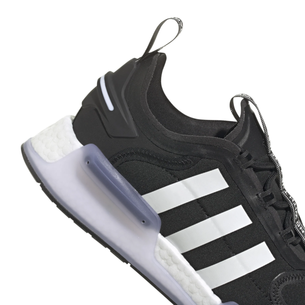 Giay Adidas NMD V3 'Black White' GX9588