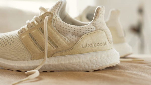 Giay Adidas Ultraboost x END 'Ceramic Craze' GZ1155