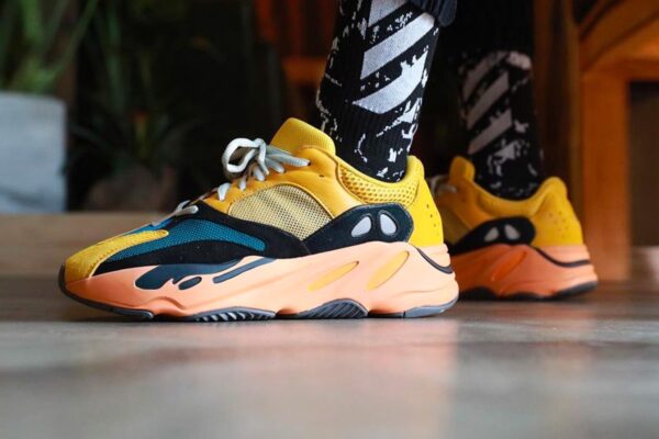 Giày Adidas Yeezy Boost 700 'Sun' GZ6984 - Ảnh 2