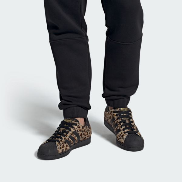Giày Adidas Atmos x Superstar 'Cheetah' H67529 - Ảnh 2