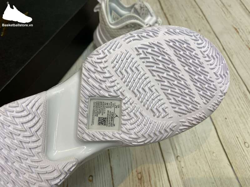 Giày Nike Jordan Why Not Zer0.3 GS 'Triple White' CD5804-103 - Ảnh 4