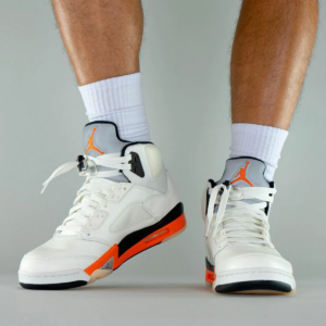 Alternative view of Giày Nike Air Jordan 5 Retro 'Shattered Backboard' DC1060-100