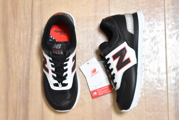 Giày New Balance Disney x 574 'Mickey Mouse' ML574DSA - Ảnh 4