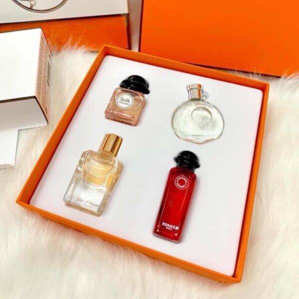 Set Nước Hoa Hermes Mini 4pcs Cho Nữ (4 x 7,5ml) - Ảnh 2