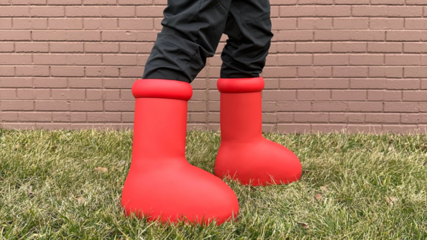 Giay MSCHF 'Big Red Boot' MSCHF010