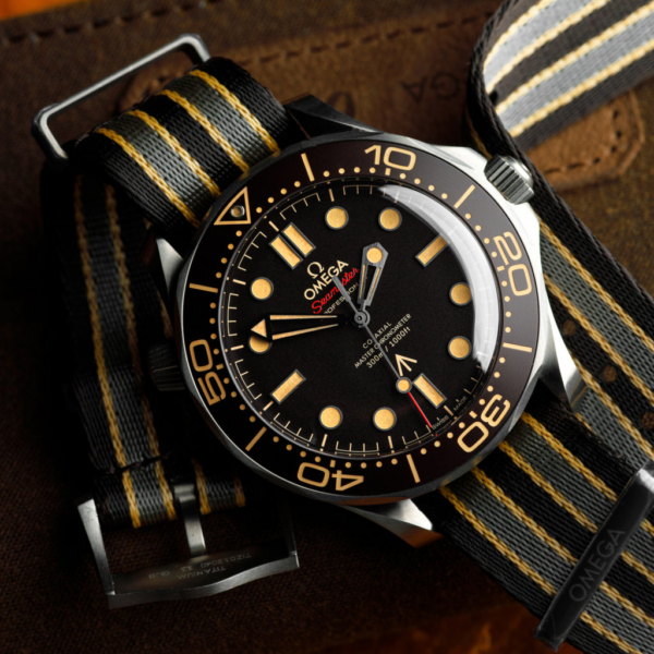 Đồng Hồ Omega Seamaster Diver 'Brown Aluminium' 210-92-42-20-01-001 - Ảnh 3