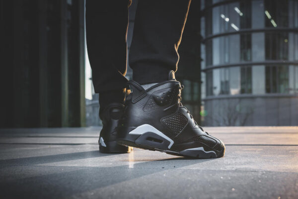 Giày Nike Air Jordan 6 Retro Black Cat 384665-020 - Ảnh 4