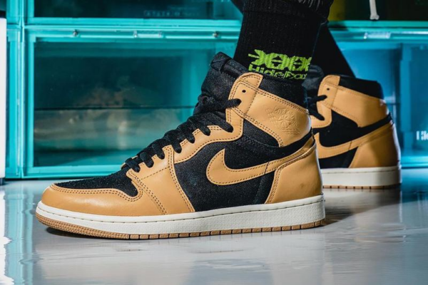 Giay Nike Air Jordan 1 Retro High OG ‘Heirloom’ 555088-202