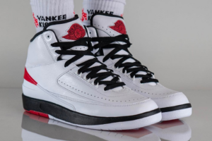 Giay Nike Air Jordan 2 Retro OG 'Chicago' DX4400-106