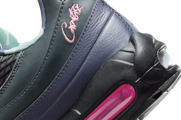 Giay Nike Air Max 95 SP x Corteiz 'Pink Beam' FB2709-001