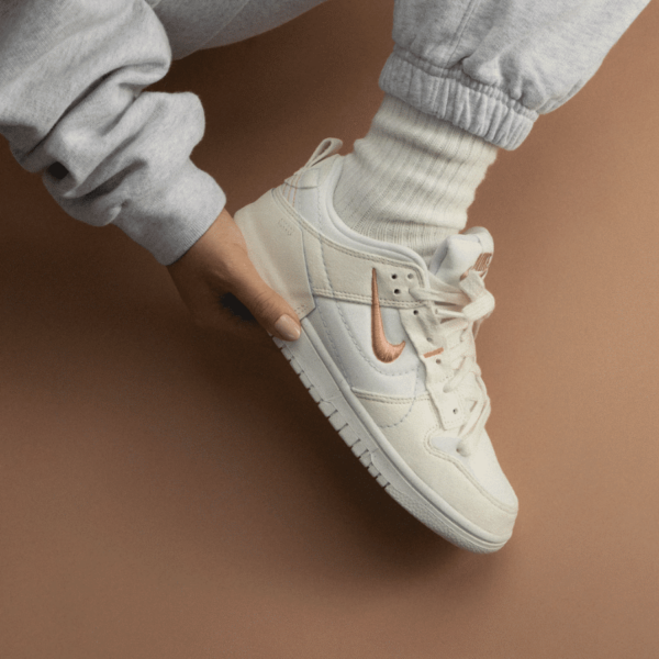 Giày Nike Dunk Low Wmns Disrupt 2 'Pale Ivory' DH4402-100 - Ảnh 2