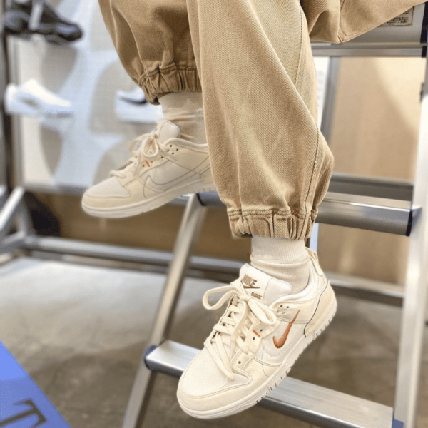 Giày Nike Dunk Low Wmns Disrupt 2 'Pale Ivory' DH4402-100 - Ảnh 4