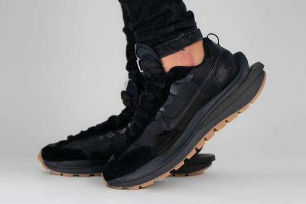 Giày Nike Sacai x VaporWaffle 'Black Gum' DD1875-001 - Ảnh 4