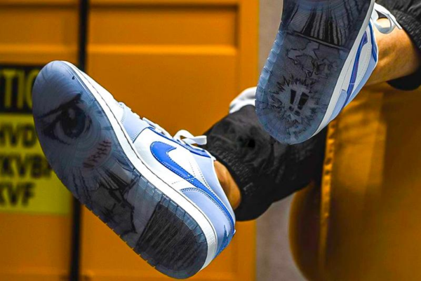 Giày Nike Air Jordan 1 Low SE 'Mighty Swooshers' DM5442-040 - Ảnh 4